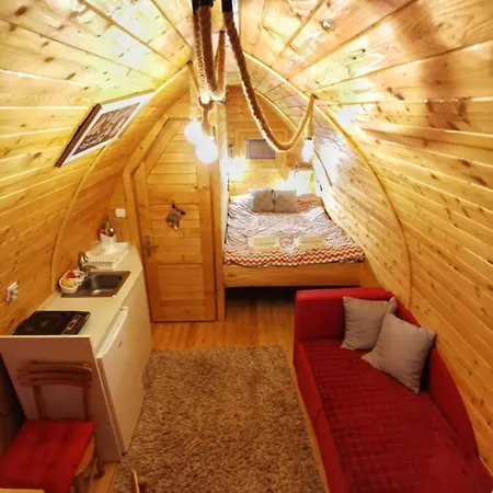 Jelena - 샬레 Crni Vrh